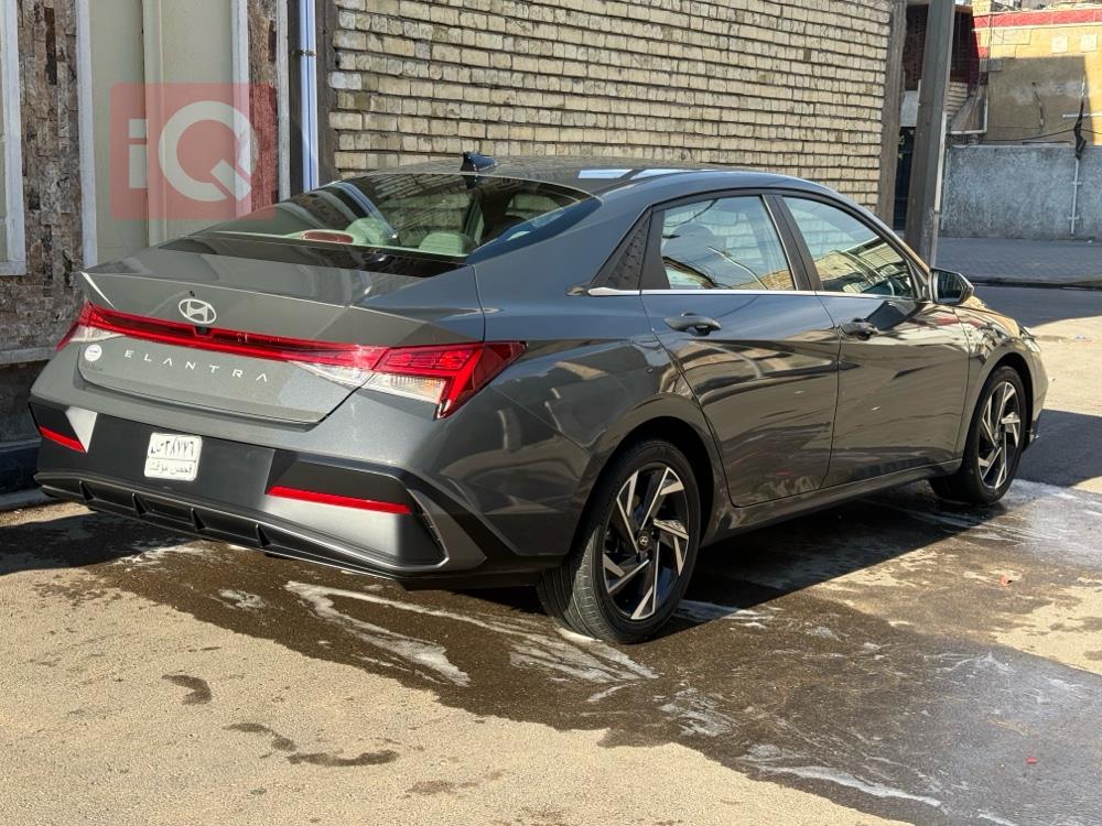 هيونداي النترا